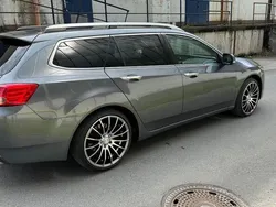Grau Gebraucht 2009 Honda Accord Executive Kombi | 9.100 € (Teuer)