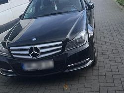 Schwarz Gebraucht 2012 Mercedes C220 Limousine | 7.500 €