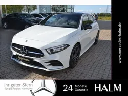 Weiß Gebraucht 2020 Mercedes A180 Kleinwagen | 26.950 € (Teuer)