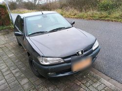 Grau Gebraucht 1999 Peugeot 306 Limousine | 1.100 € (Guter Preis)