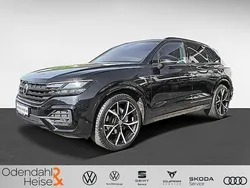 Polsterfarbe: grau Gebraucht 2023 VW Touareg R-line SUV | 61.780 € (Superpreis)