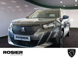 Grau / platiniumgrau Gebraucht 2023 Peugeot 2008 Allure SUV | 20.880 € (Fairer Preis)