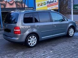 Grau Gebraucht 2006 VW Touran Highline Van / Kleinbus | 1.200 € (Superpreis)