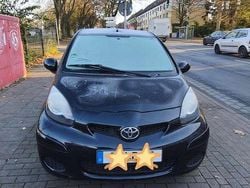 Schwarz Gebraucht 2011 Toyota Aygo Cool Kleinwagen | 3.500 € (Fairer Preis)