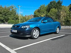 Blau Gebraucht 2004 Opel Astra Cabriolet Cabrio | 2.600 € (Fairer Preis)