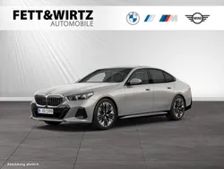 Oxidgrau metallic Gebraucht 2025 BMW 520 M Sport Limousine | 53.888 € (Etwas zu teuer)