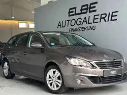 Grau Gebraucht 2014 Peugeot 308 Active Kombi | 8.900 € (Etwas zu teuer)