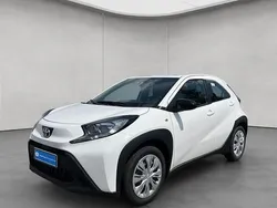 Weiß Neu 2025 Toyota Aygo X-play Kleinwagen | 18.240 €