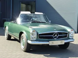 Grün Gebraucht 1970 Mercedes SL280 Cabrio | 94.500 €