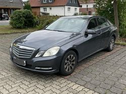 Grau Gebraucht 2012 Mercedes E250 Limousine | 12.900 € (Superpreis)