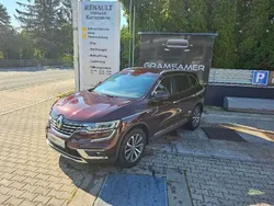 Mangostanrot Gebraucht 2021 Renault Koleos Intens SUV | 25.890 € (Fairer Preis)