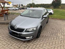Grau Gebraucht 2013 Skoda Octavia Coupé | 7.500 €