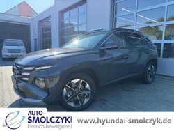 Grau Gebraucht 2024 Hyundai Tucson Trend SUV | 38.590 € (Fairer Preis)