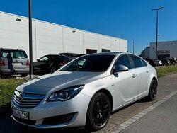Silber Gebraucht 2015 Opel Insignia Limousine | 9.400 € (Etwas zu teuer)