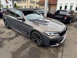 Grau Gebraucht 2023 BMW 530 M Sport Limousine | 45.799 €