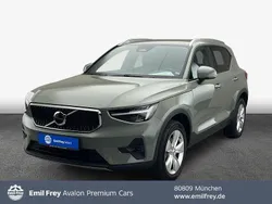 Grün Gebraucht 2024 Volvo XC40 Core SUV | 34.990 € (Guter Preis)