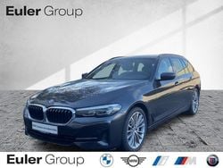 Grau Gebraucht 2021 BMW 530 Kombi | 35.999 € (Guter Preis)