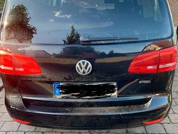 Schwarz Gebraucht 2011 VW Touran Comfortline Van / Kleinbus | 6.999 € (Teuer)