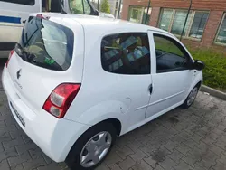 Weiß Gebraucht 2011 Renault Twingo Kleinwagen | 3.000 € (Fairer Preis)
