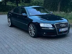 Blau Gebraucht 2006 Audi A8 Limousine | 8.500 €