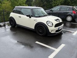 Weiß Gebraucht 2008 Mini Cooper S Kleinwagen | 5.850 € (Fairer Preis)