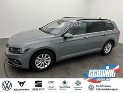 Grau Gebraucht 2024 VW Passat Business Kombi | 36.600 € (Fairer Preis)