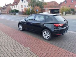 Mitternachtsschwarz Gebraucht 2017 Seat Leon Style Kleinwagen | 9.500 € (Fairer Preis)