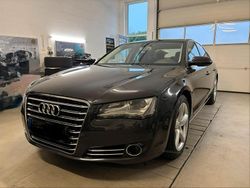 Grau Gebraucht 2011 Audi A8 Limousine | 17.000 € (Fairer Preis)