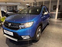 Blau Gebraucht 2020 Dacia Sandero Anniversary Limousine | 10.990 € (Guter Preis)