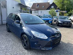 Blau Gebraucht 2014 Ford Focus Ambiente Kombi | 5.990 € (Etwas zu teuer)