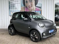 Titania grey matt Gebraucht 2024 Smart ForTwo Electric Drive Exclusive Kleinwagen | 17.380 € (Etwas zu teuer)