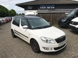 Weiß Gebraucht 2011 Skoda Roomster Active Kombi | 1.999 € (Guter Preis)