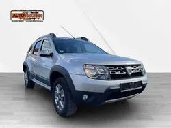 Silber Gebraucht 2016 Dacia Duster Lauréate SUV | 6.800 € (Fairer Preis)