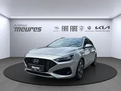 Silber Neu 2025 Hyundai i30 Advanced Kombi | 22.988 € (Guter Preis)