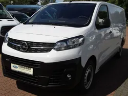Weiß Gebraucht 2023 Opel Vivaro Edition Van | 31.750 € (Teuer)