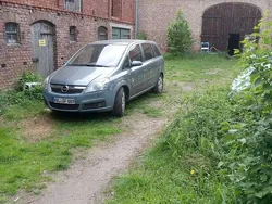 Blau Gebraucht 2006 Opel Zafira Van / Kleinbus | 2.999 € (Guter Preis)