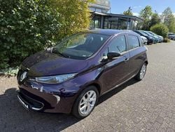 Violett (heidelbeerlila) Gebraucht 2018 Renault Zoe LIMITED Kleinwagen | 9.290 €