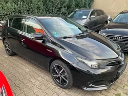 Schwarz Gebraucht 2018 Toyota Auris Hybrid Limousine | 13.490 € (Fairer Preis)