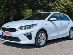 Weiß Gebraucht 2021 Kia Ceed Limousine | 14.300 € (Guter Preis)