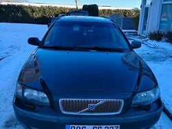 Grün Gebraucht 2000 Volvo V70 Kombi | 1.000 €