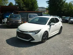 Weiß Gebraucht 2019 Toyota Corolla Hybrid Comfort Limousine | 17.500 € (Fairer Preis)