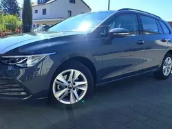 Grau Gebraucht 2022 VW Golf VIII Life Kombi | 20.000 € (Guter Preis)