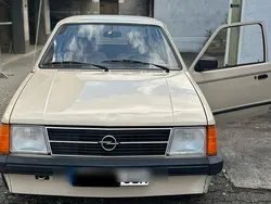 Beige Gebraucht 1984 Opel Kadett S Coupé | 4.999 €