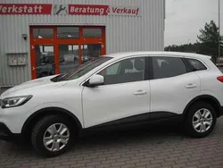 Gletscherweiss Gebraucht 2016 Renault Kadjar Life SUV | 10.000 € (Guter Preis)
