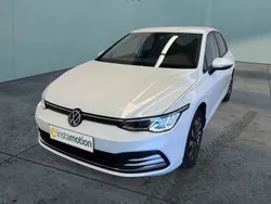 Weiß Gebraucht 2021 VW Golf VIII Active Limousine | 21.990 € (Fairer Preis)