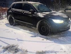 Schwarz Gebraucht 2021 VW Tiguan Elegance SUV | 18.900 € (Guter Preis)