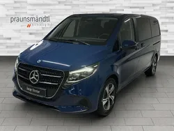 Blau Gebraucht 2024 Mercedes V220 Style Van / Kleinbus | 54.900 € (Etwas zu teuer)