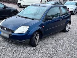 Blau Gebraucht 2004 Ford Fiesta Kleinwagen | 300 € (Superpreis)