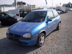 Silber metallic Gebraucht 2000 Opel Corsa Edition Limousine | 200 € (Superpreis)