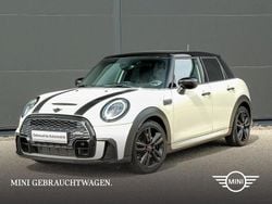 Weiss Gebraucht 2021 Mini Cooper Kleinwagen | 26.870 € (Teuer)